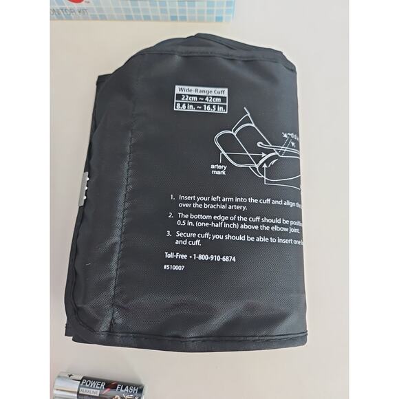 UP & UP AUTOMATIC UPPER ARM BLOOD PRESSURE MONITOR Target - Picture 3 of 5